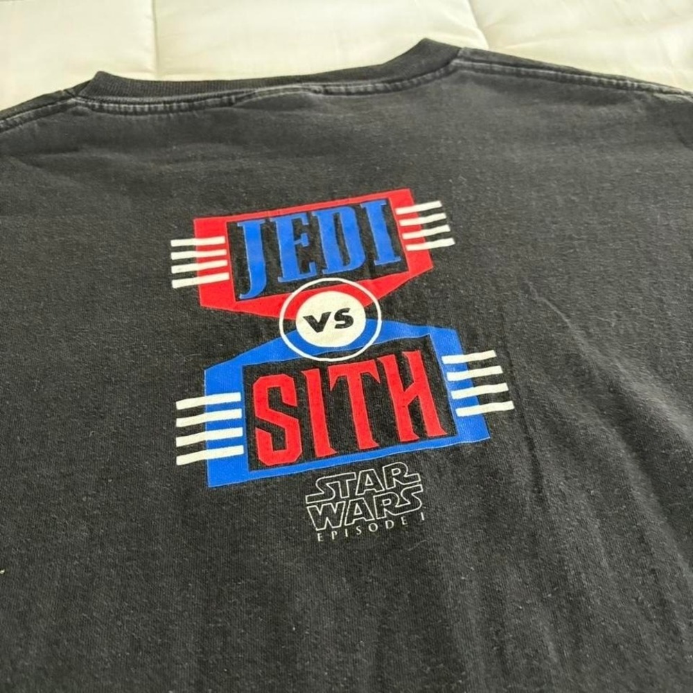 Vintage Star Wars Red Tag JEDI VS SITH Episode 1 Movie Promo Shirt from the 90s - Picture 7 of 7